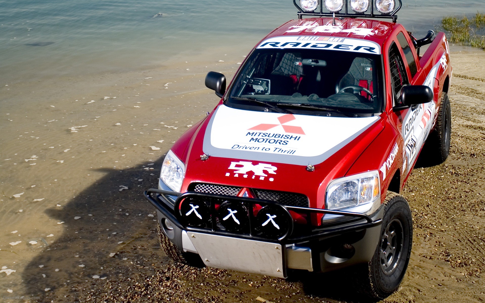 Mitsubishi Baja Raider